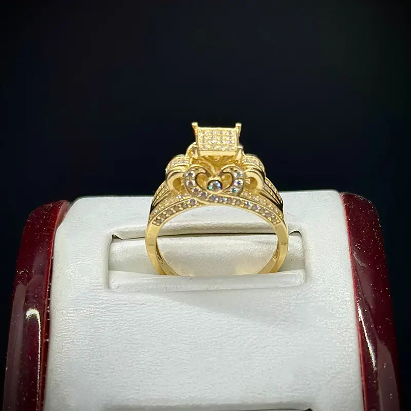 14Kt yellow gold (cz stones ) cubic zirconium engagement ring